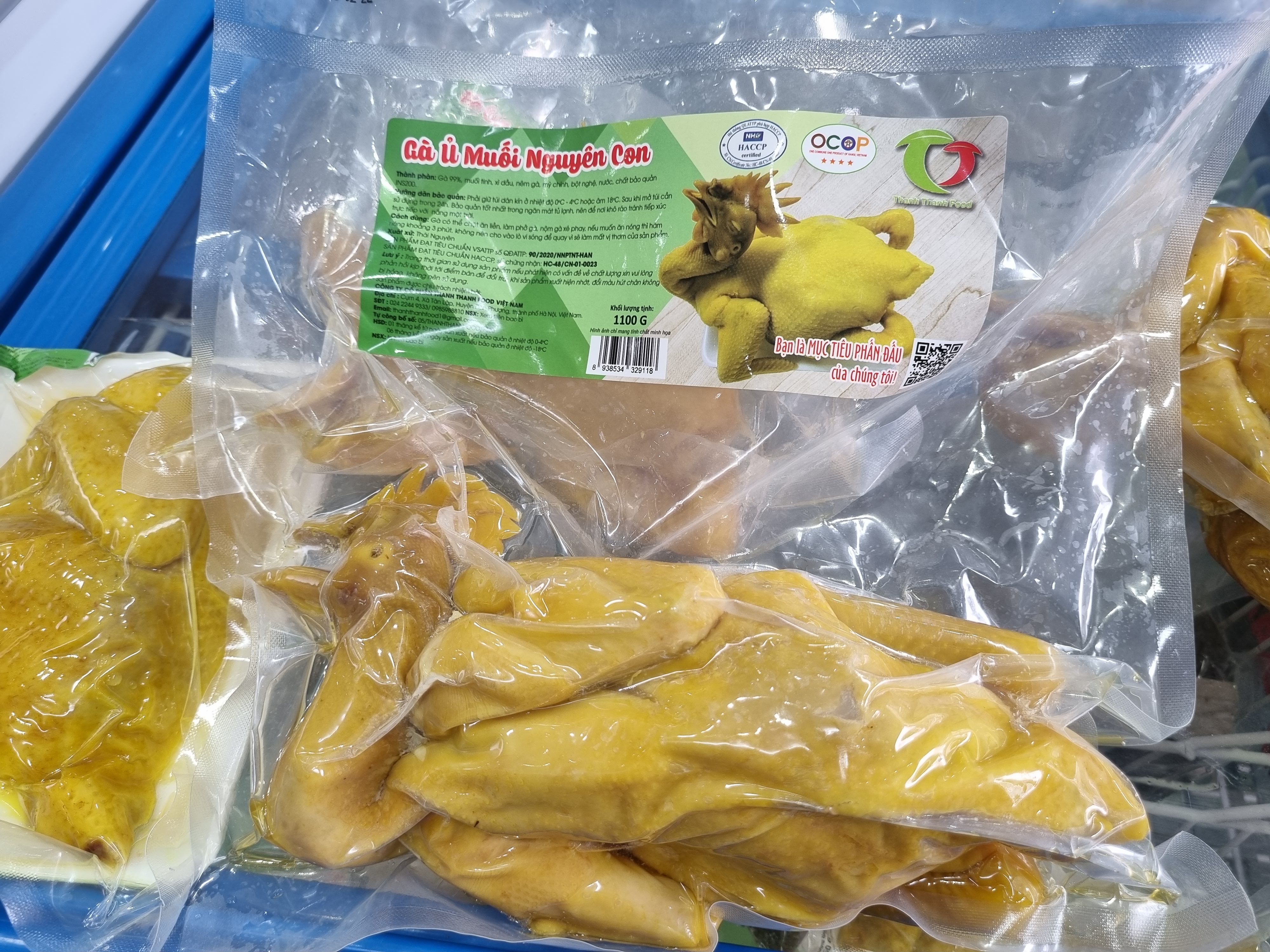 Gà ủ muối nguyên con Thanh Thanh Food