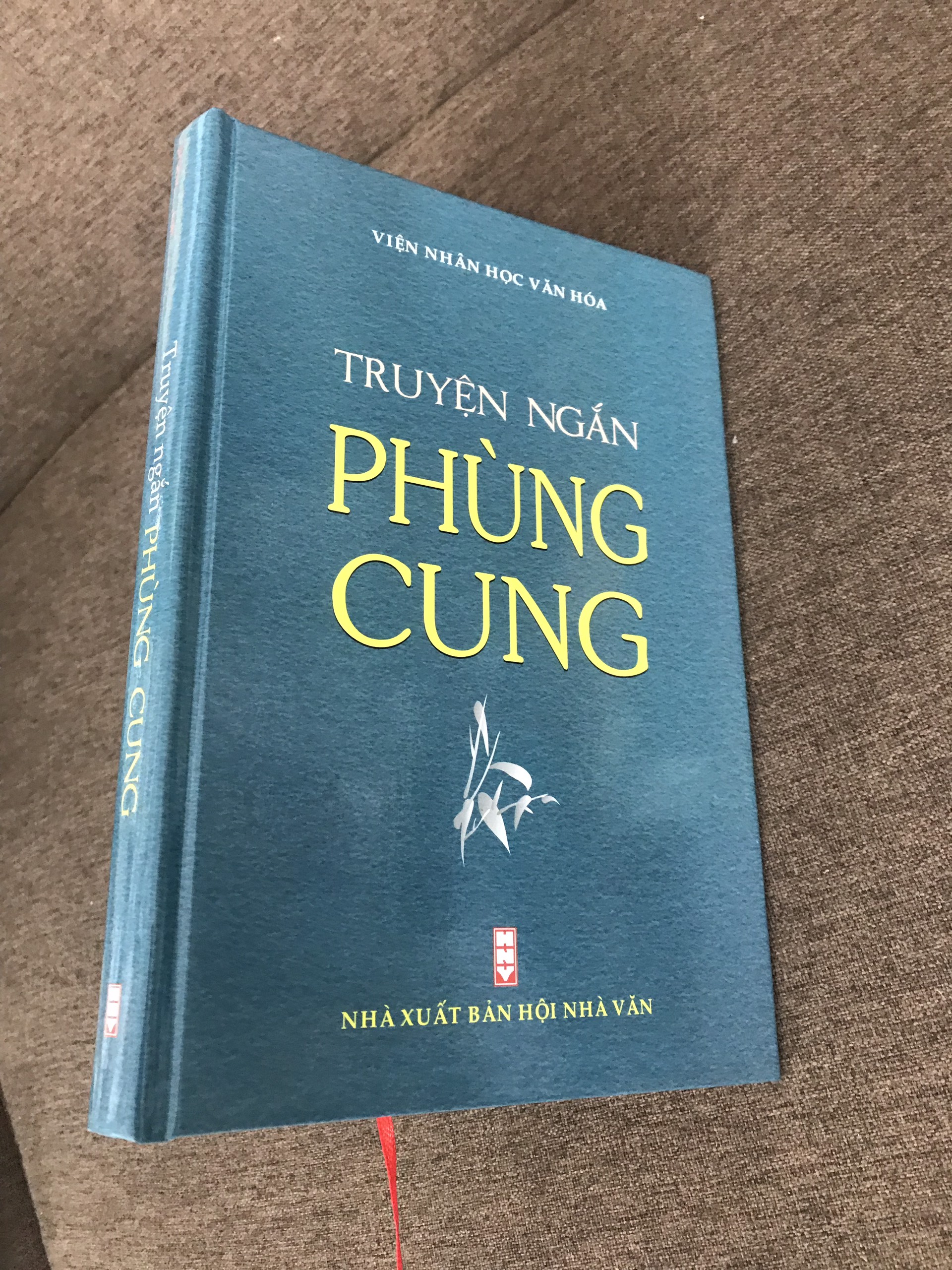 [BÌA CỨNG] - TRUYỆN NGẮN PHÙNG CUNG - TUYỂN TẬP TÁC PHẨM