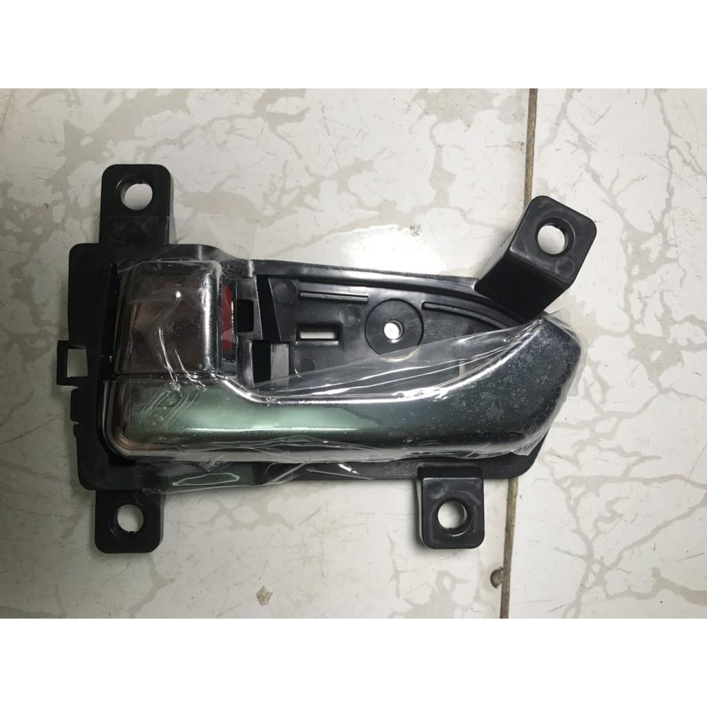 Tay mở cửa trong Kia Sportage 2011-16 giá 01 cái