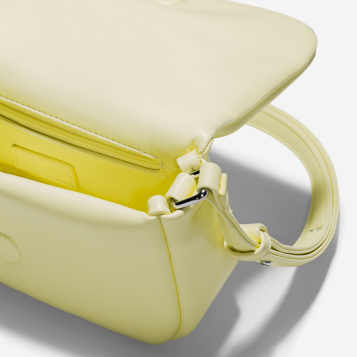 Túi đeo chéo chần bông - SHO 0247