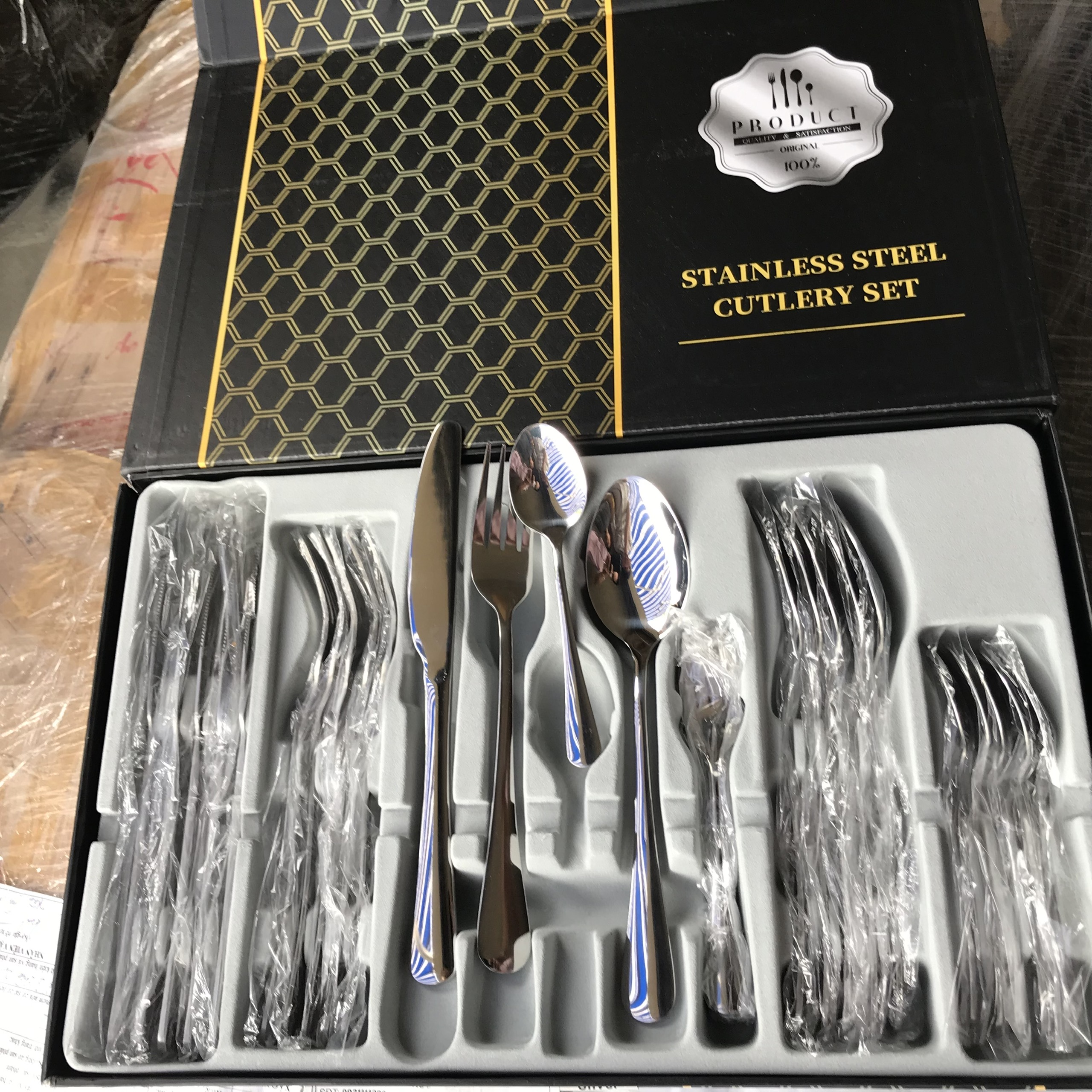 Combo Bộ Dao Dĩa Ăn Bít Tết, Dao Dĩa Phòng Ăn Nhà Bếp Phong Cách Phương Tây Chất Liệu Inox Màu Bạc, Quà Tặng Tân Gia Sang Trọng