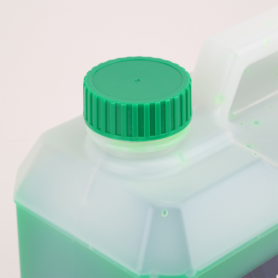 Nước Làm Mát Động Cơ Màu Xanh Lá AISIN Long Life Coolant 20% 4 Lít LCPM20A4LG - Nhập Khẩu Chính Hãng