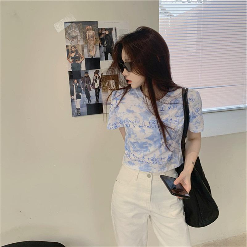 Áo thun nữ croptop trẻ trung năng động chất liệu thun cotton co giãn 4 chiều