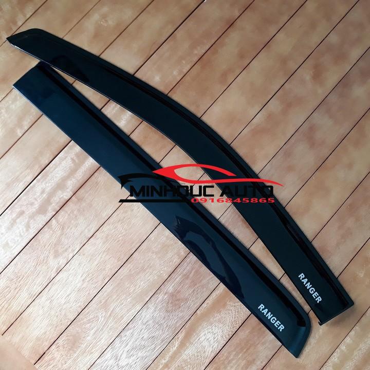 Vè che mưa loại nhựa đen cao cấp dành cho xe Ford Ranger