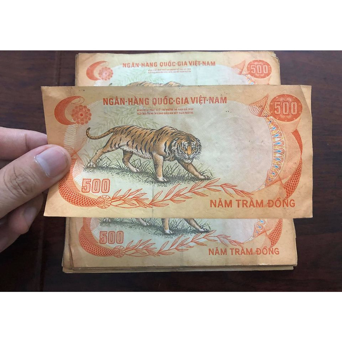 Tờ 500 đồng con Cọp 1972, đồng tiển cổ Thanh Thúy, bộ thú Miền Nam Việt Nam - Chất lượng như hình, Tiền xưa thật 100%