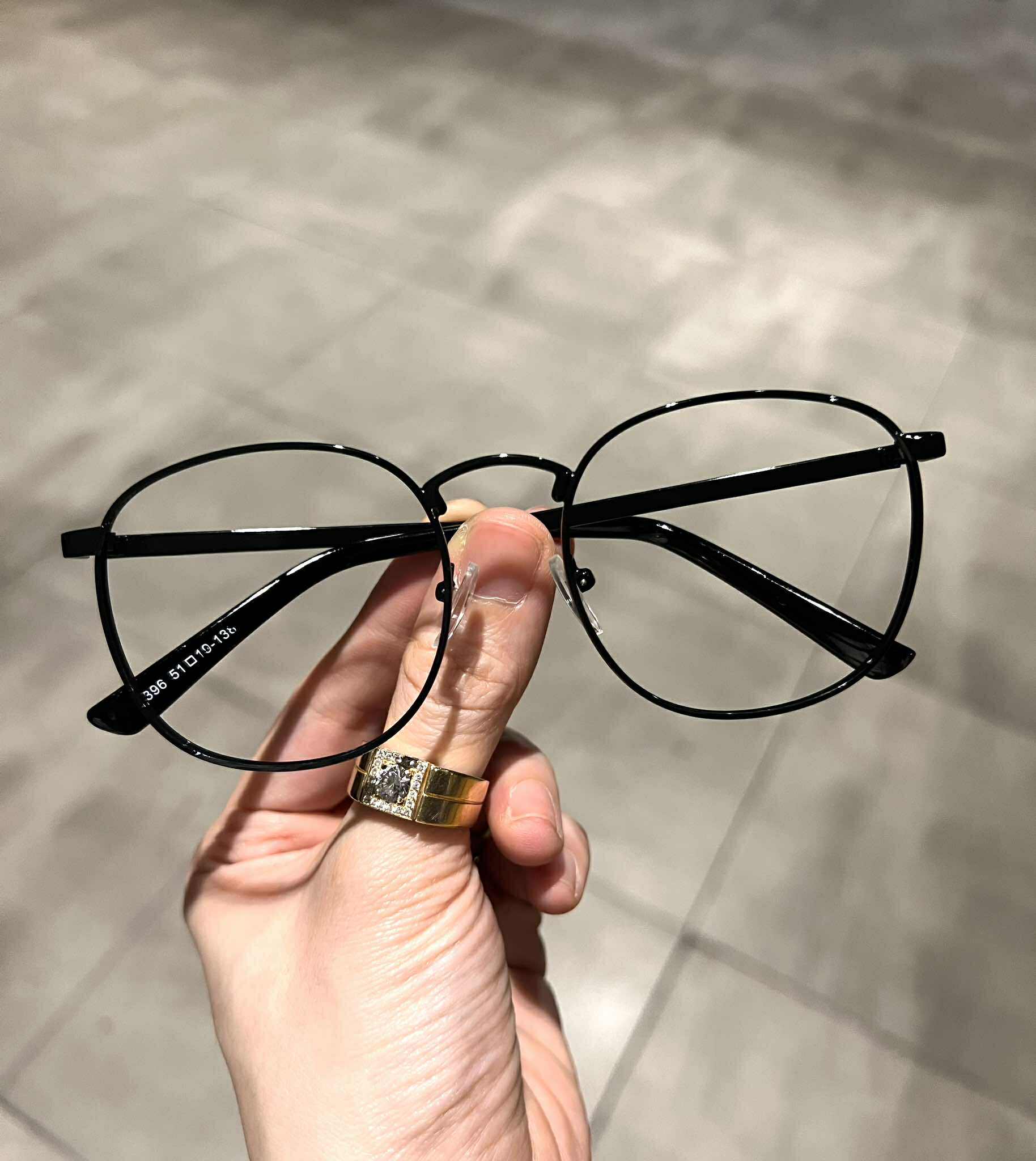 Kính mắt dáng tròn unisex form to gọng bản dày chắc chắn thay được tròng cận độ cao