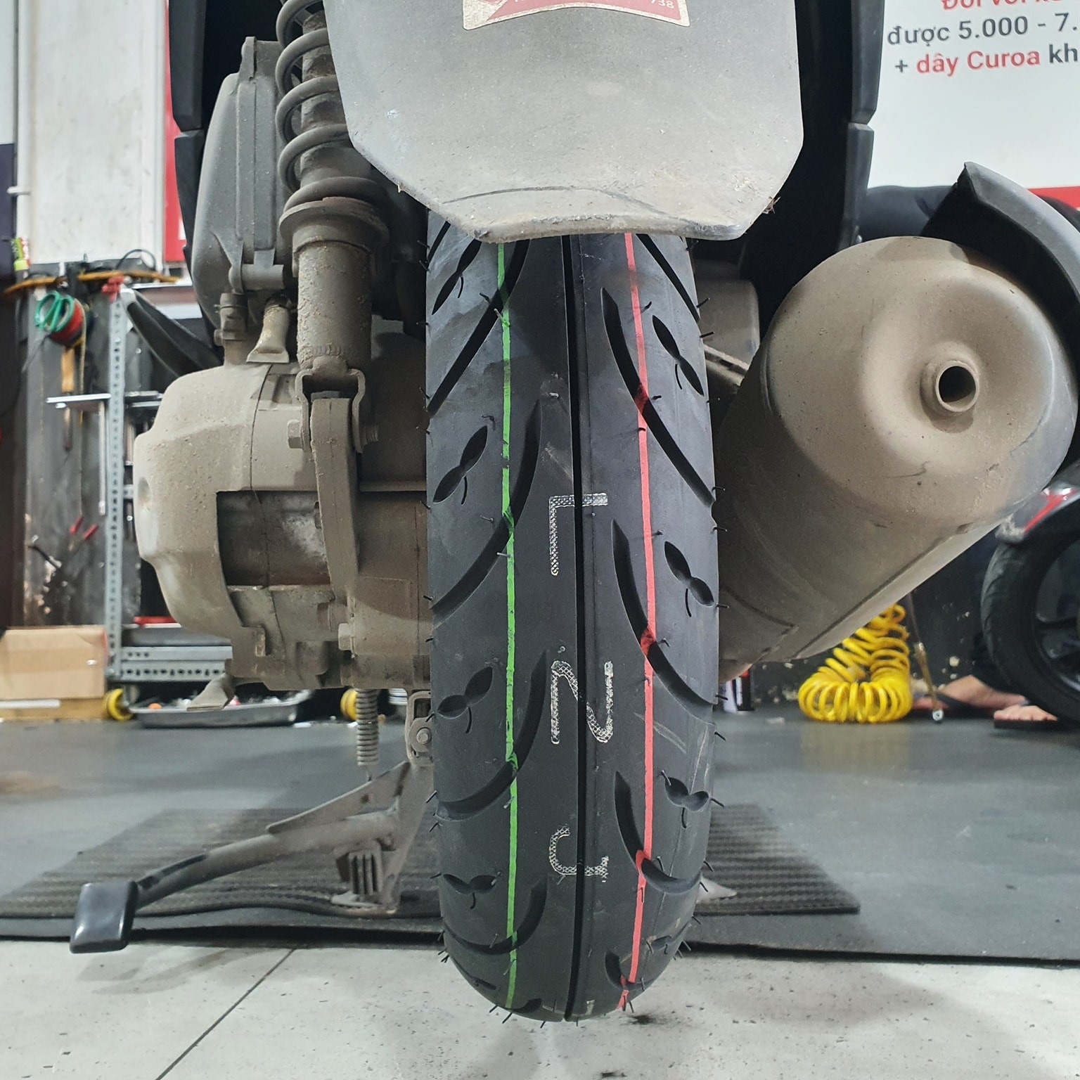 Lốp Dunlop D307 (90/90-12 - 100/90-10)