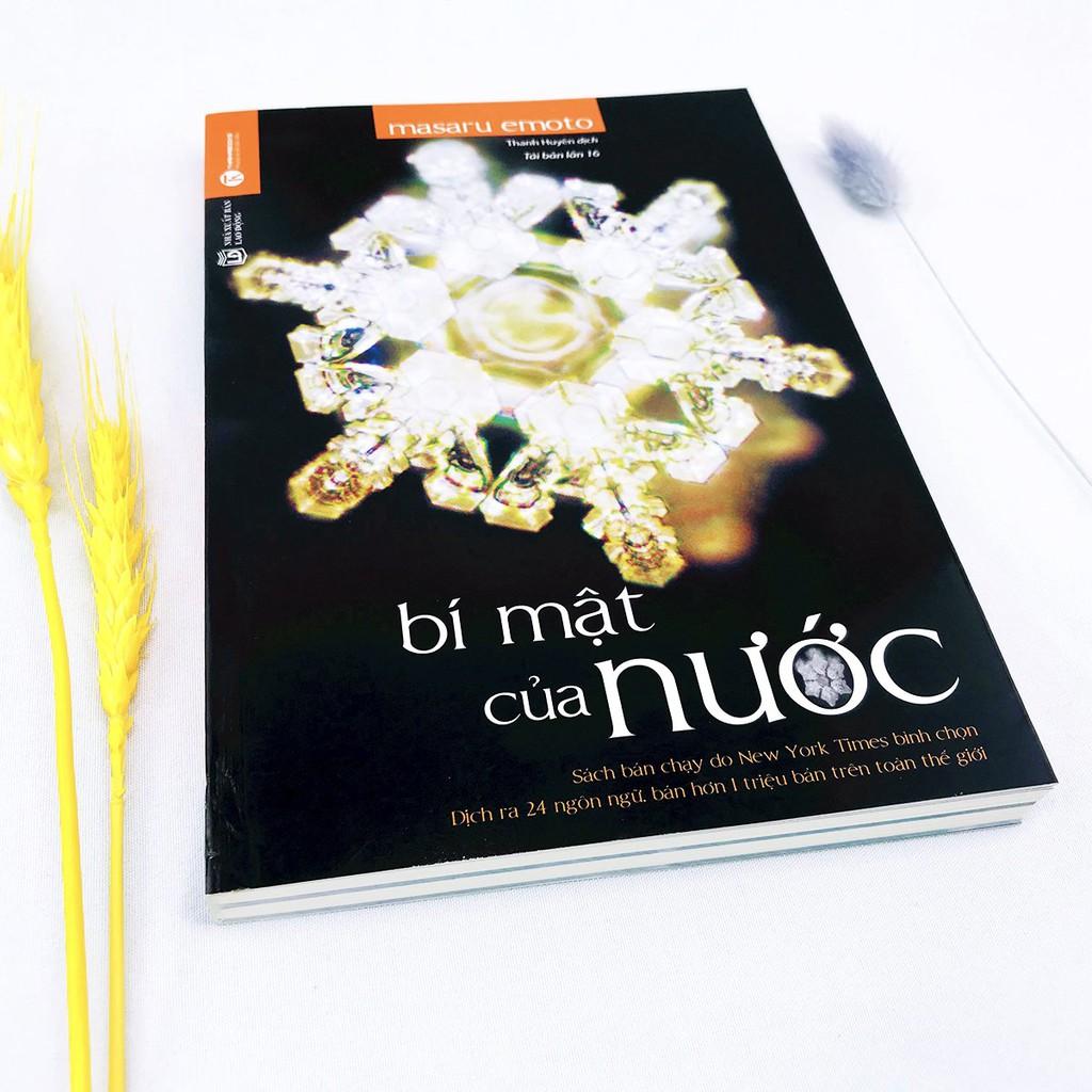 Sách - Bí Mật Của Nước