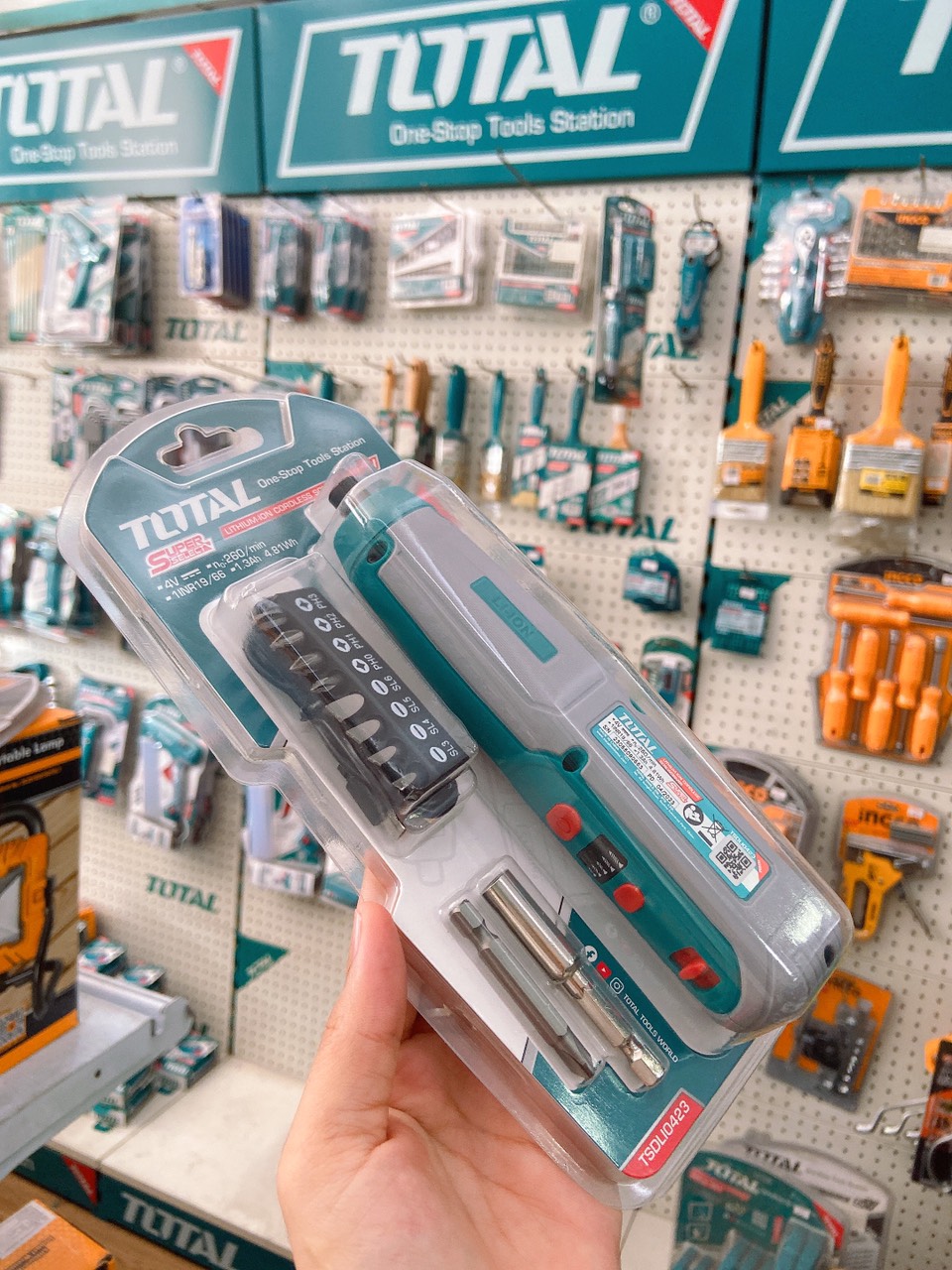 Máy siết vít dùng pin Lithium-ion 4V TOTAL TSDLI0423