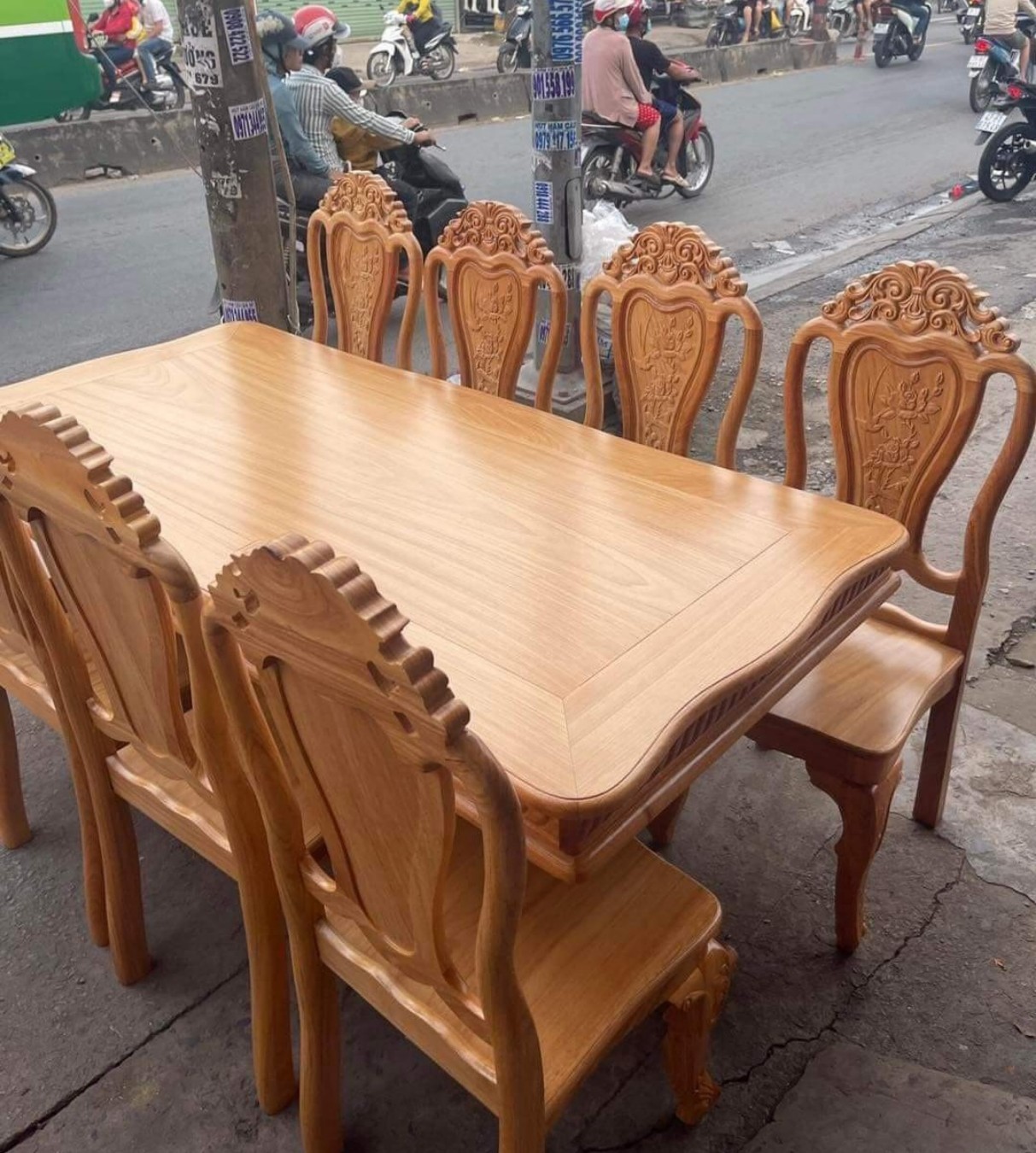 Bộ bàn ăn 8 ghế gỗ gõ đỏ cao cấp cho gia đình