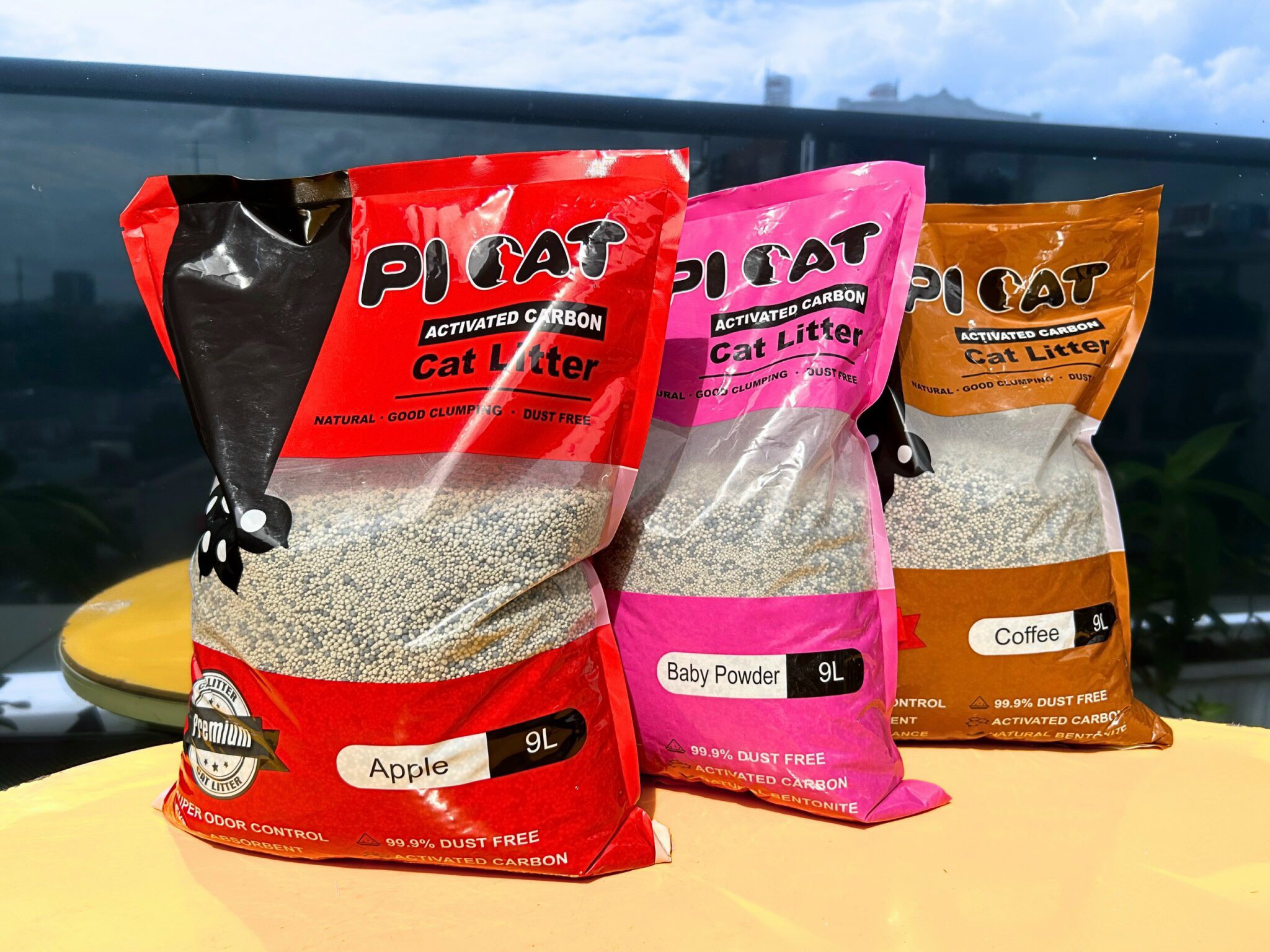 9L Cát đất sét mix than hoạt tính vệ sinh cho mèo Picat ít bụi-thấm hút tốt-vón cục chặt khử mùi tốt túi 9L