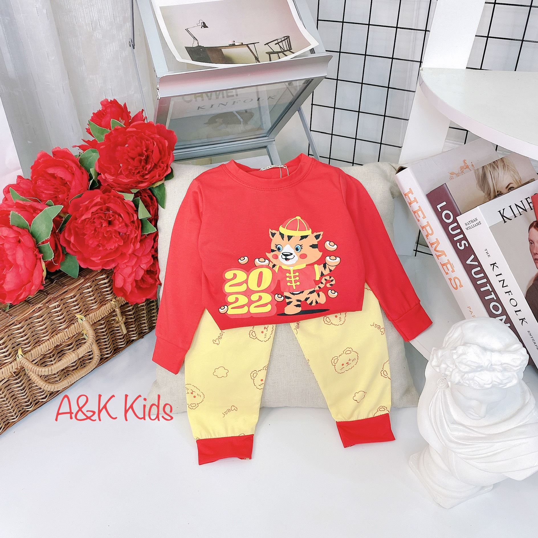 [HCM] FULL SIZE (từ 8-28kg) MINKY MOM Bộ cotton dài tay phối màu họa tiết TẾT 2022 cho bé trai bé gái