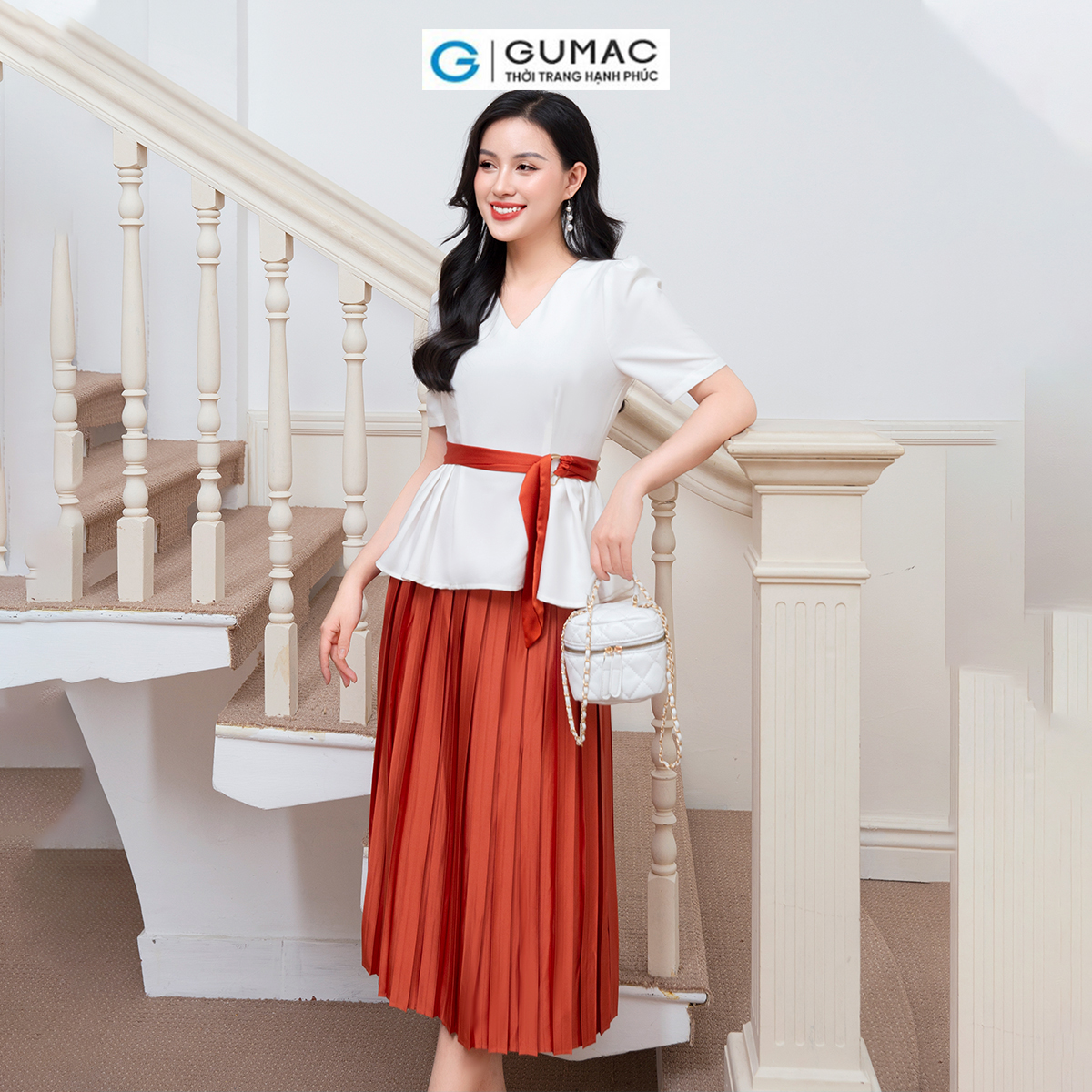 Chân váy lụa dập ly thời trang GUMAC VD10007