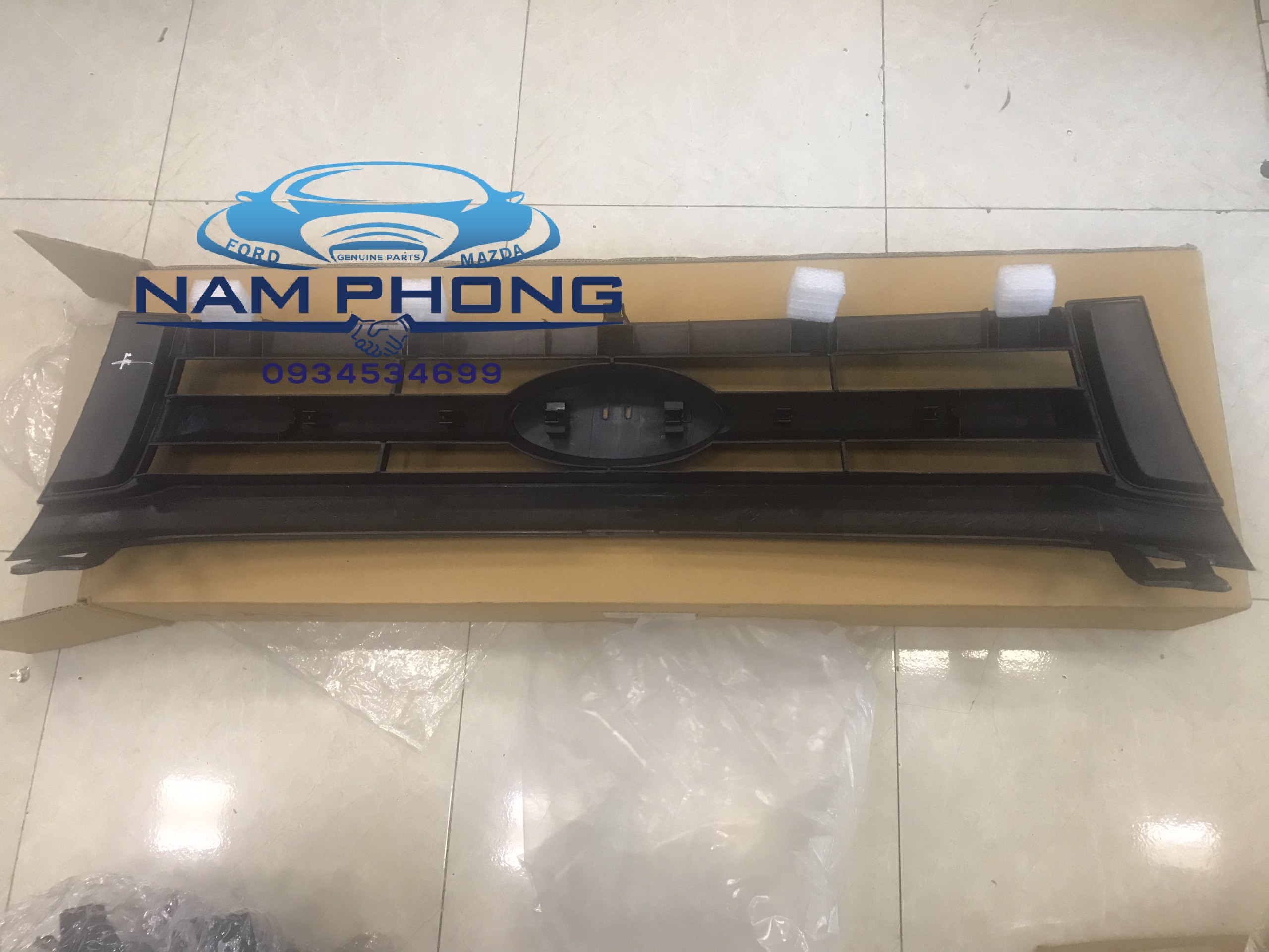 Ca lăng Ranger 13 XLS Sơn ThaiLan Không chữ Ranger - UD0D50710D / AB398200FE / AB398200AE