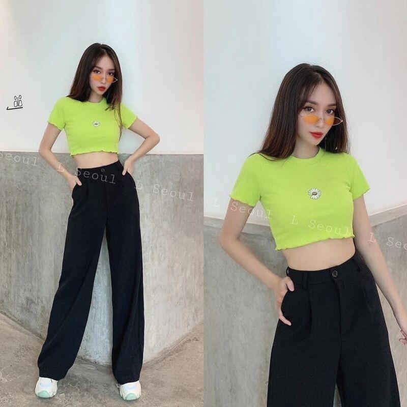 Áo croptop hoa cúc viền tăm lạnh