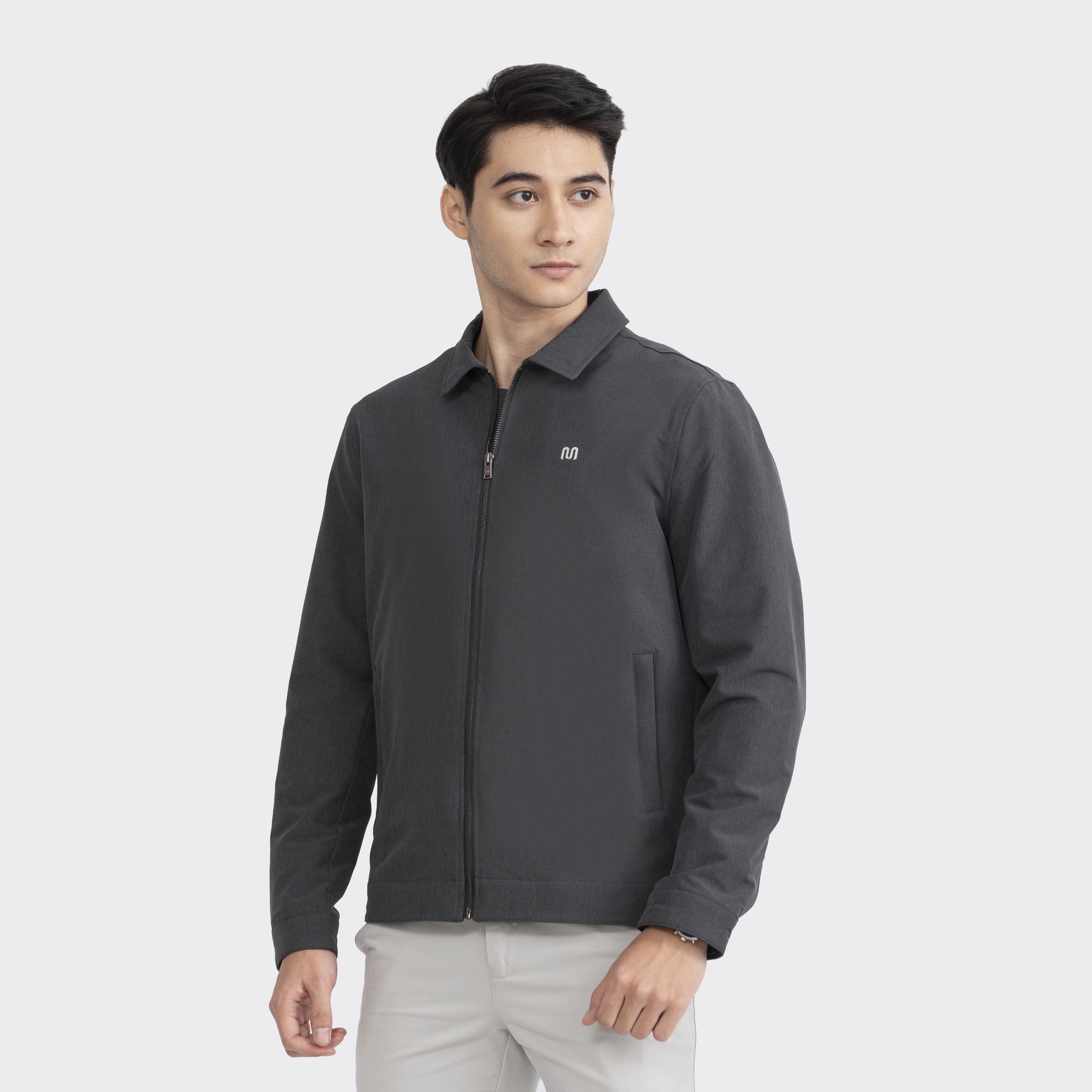 Áo khoác gió 2 lớp thiết kế cổ bẻ lịch sự ,nam tính kiểu dáng regualar fit suông vừa Aristino Insidemen IJK015W2