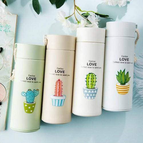 Bình Nước Thủy Tinh Bọc Nhựa Chịu Nhiệt Có Dây Xách- Họa Tiết Hoa Xương Rồng Đẹp Mắt