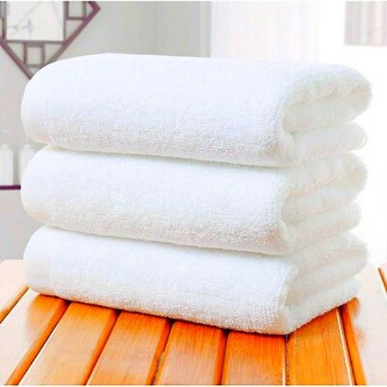 Khăn tắm COTTON xuất khẩu, mềm mịn hàng xuất dư, Kích thước 70-140cm, nặng 540g, Màu Trắng