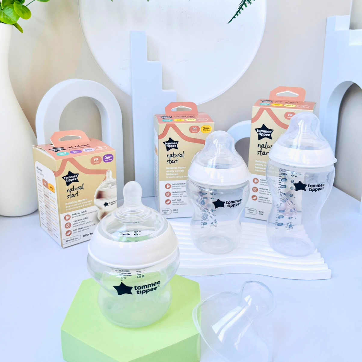 Bình sữa ty siêu mềm tự nhiên Tommee Tippee Natural Start 260ml, núm ty đi kèm 3-6 tháng