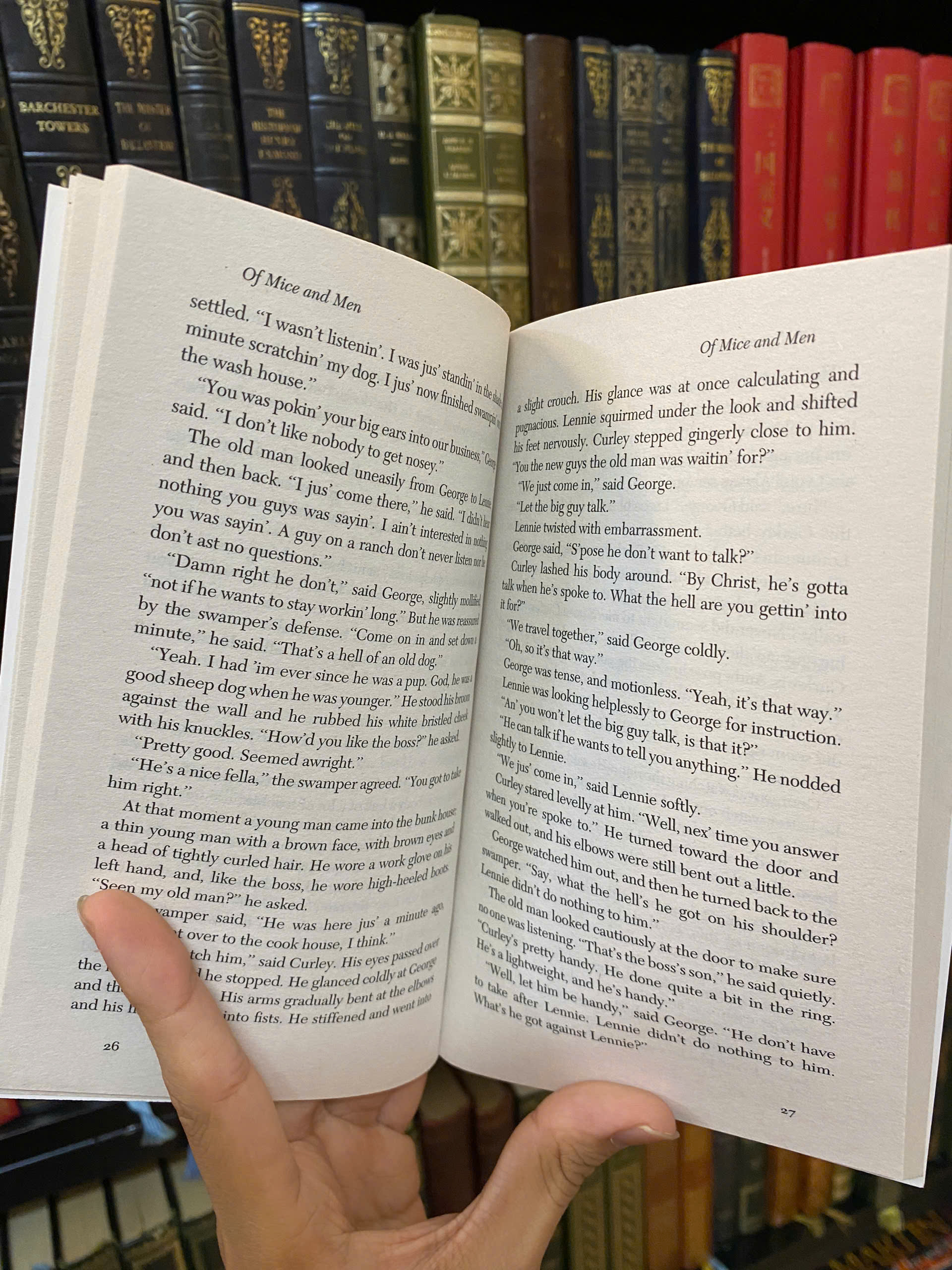 Sách - Of Mice and Men by John Steinbeck - English Book