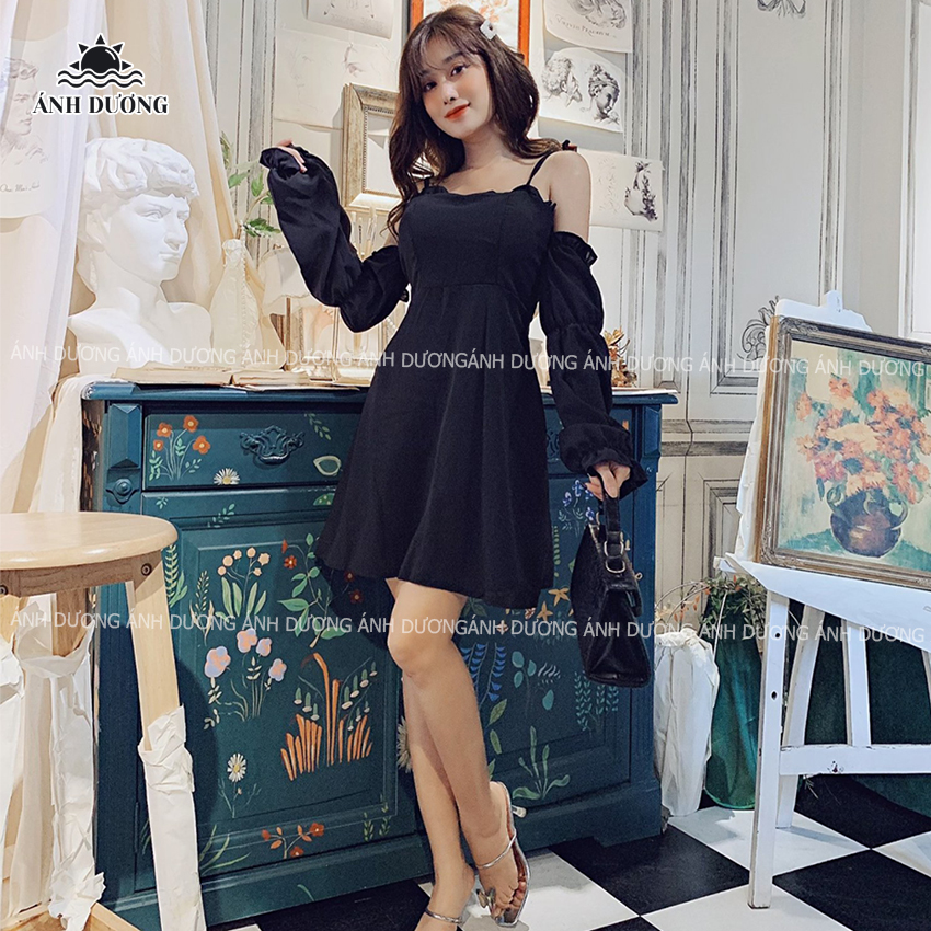 Đầm trễ vai 2 dây cột nơ 2 màu trắng đen thích hợp đi chơi hẹn hò