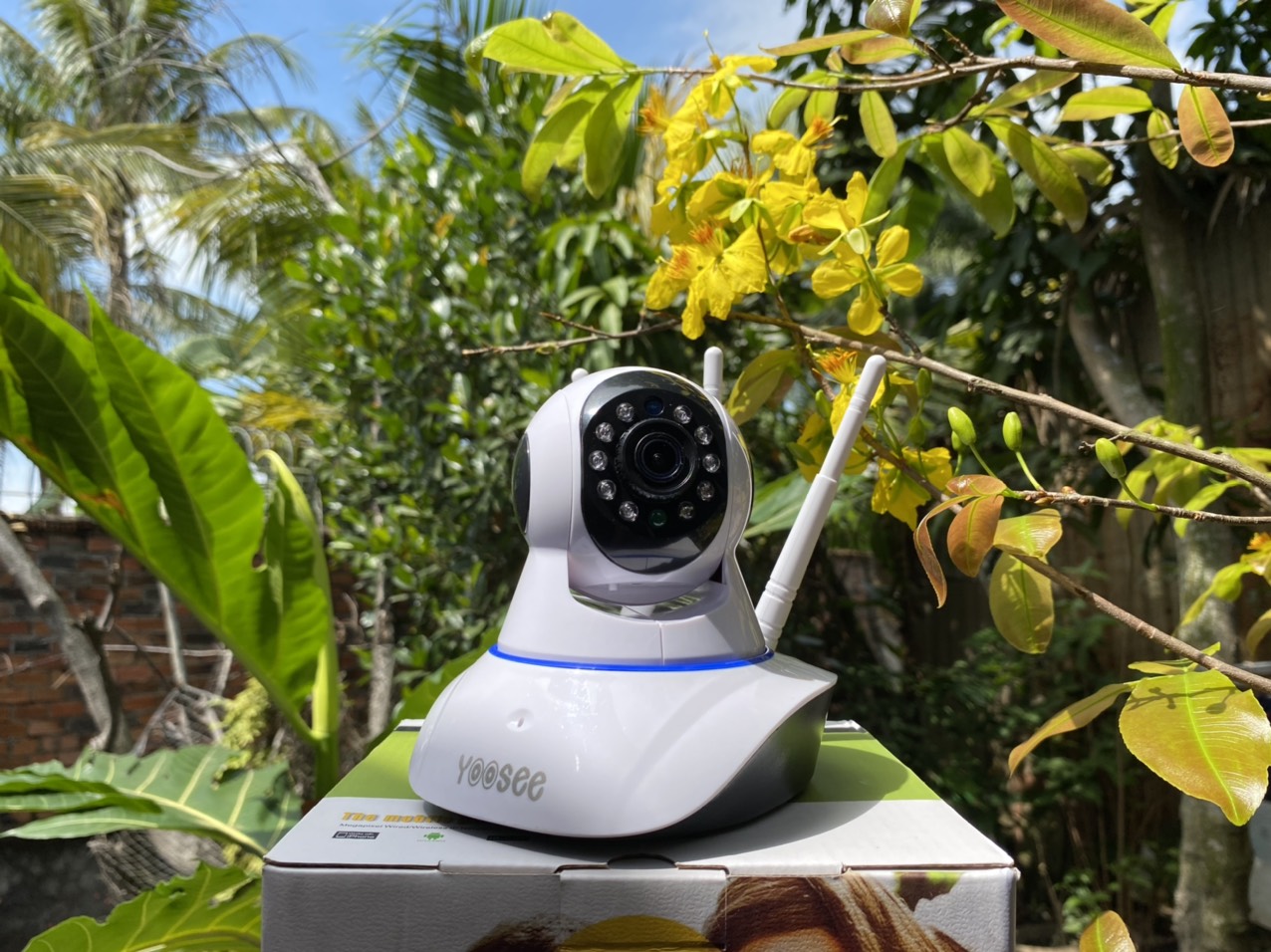 Camera IP Wifi trong nhà 3 anten Yoosee 2.0 Full HD 1080P - Đàm thoại 2 chiều  - Hàng nhập khẩu