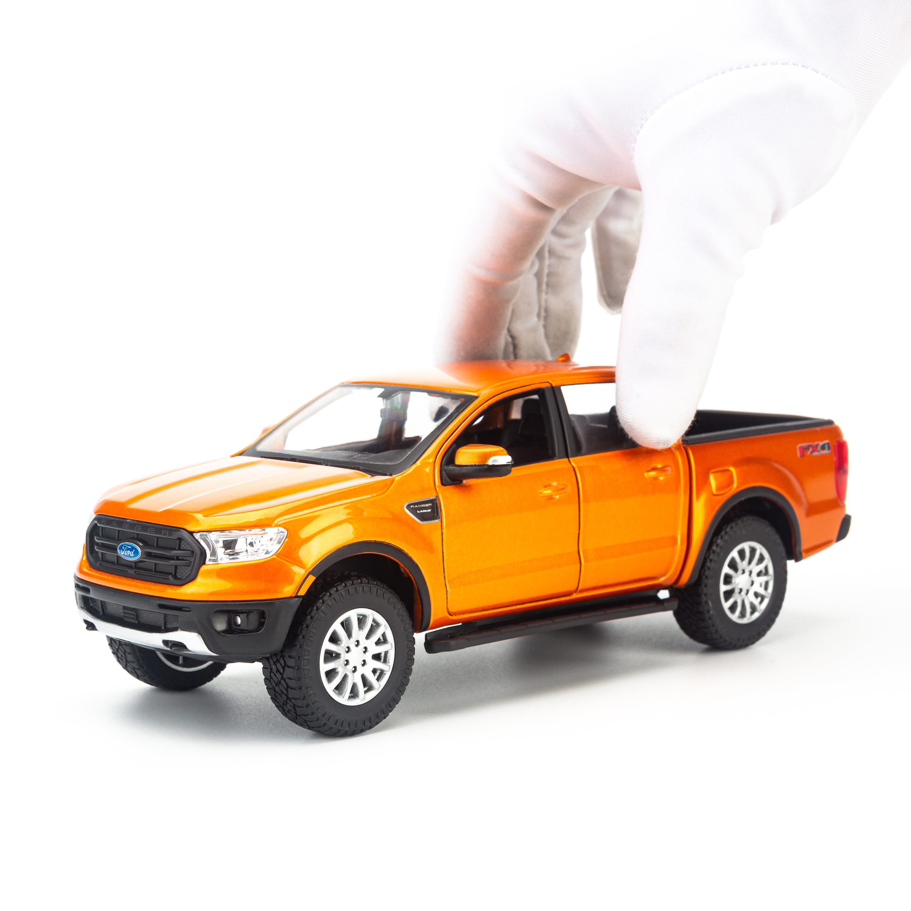 Mô hình xe Ford Ranger FX4 Sport 2019 1:27 Maisto - 31521