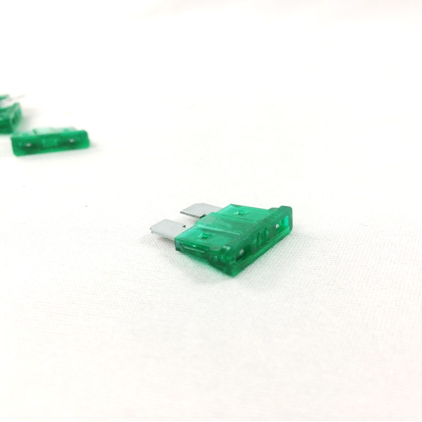 Bộ 10 cái cầu chì dùng trong xe Oto và Xe máy cỡ size M dài 19x18mm