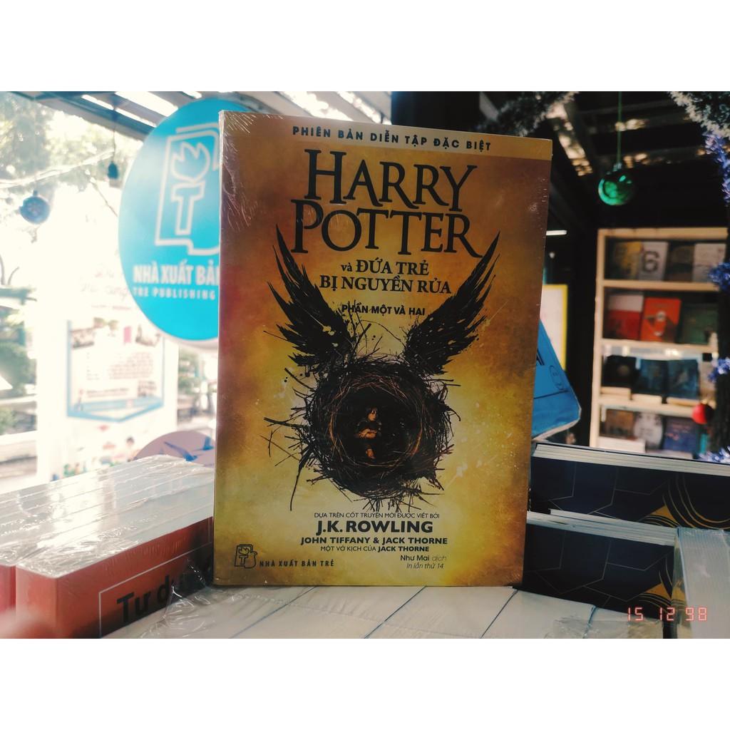 Sách-Harry Potter và Đứa trẻ bị nguyền rủa (Phần 1 và 2)