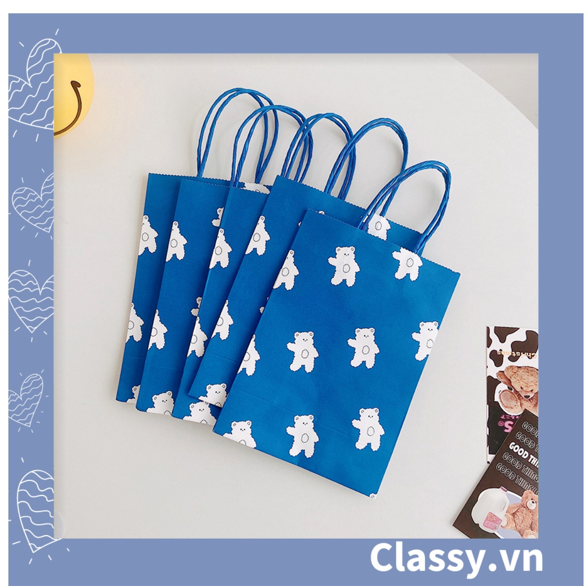 Túi giấy Classy quai xách Classy chú gấu màu xanh dương Q1350