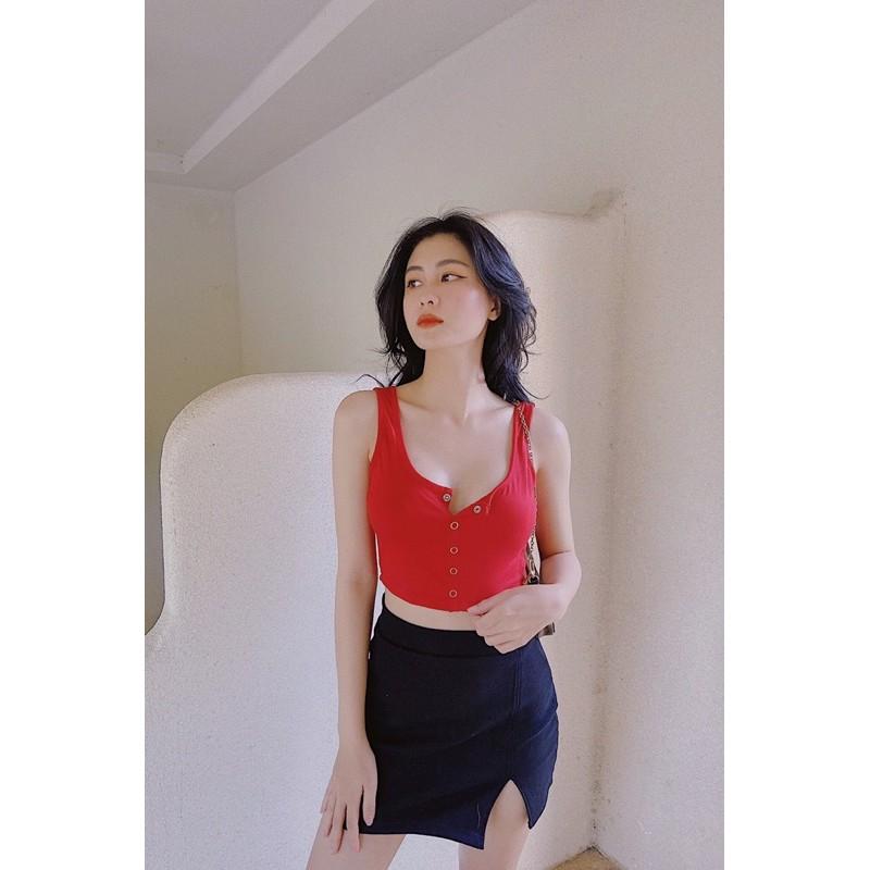 Ba Lỗ Nút Bấm