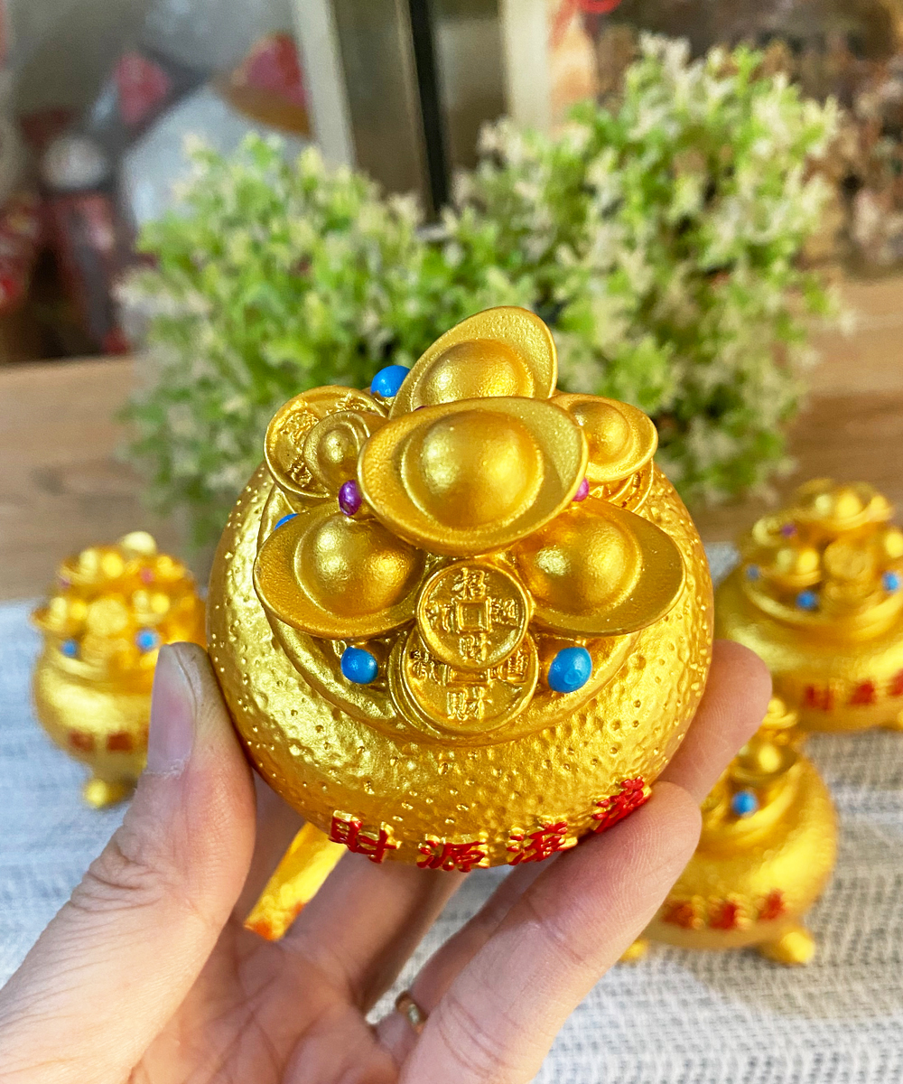 Chậu vàng Tài Lộc 8cm giúp Chiêu Tài Tấn Lộc