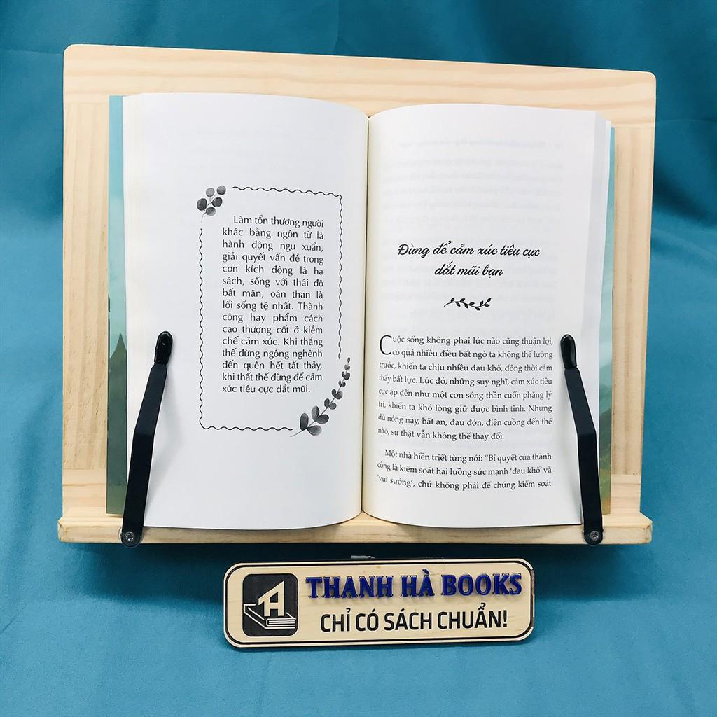 Sách - Không Sợ Đêm Đen Bởi Trong Lòng Có Ánh Sáng