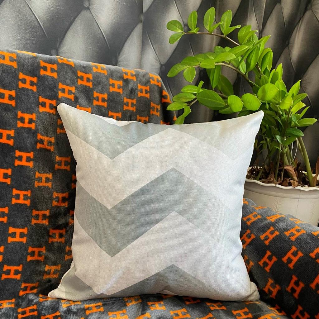 Gối Sofa Họa Tiết Sọc Xám Bạc Hiện Đại - Gối Tựa Lưng Sofa Phù Hợp Trang Trí Nhà Cửa - Chất Liệu Vải Bố - Kích Thước 45x45cm