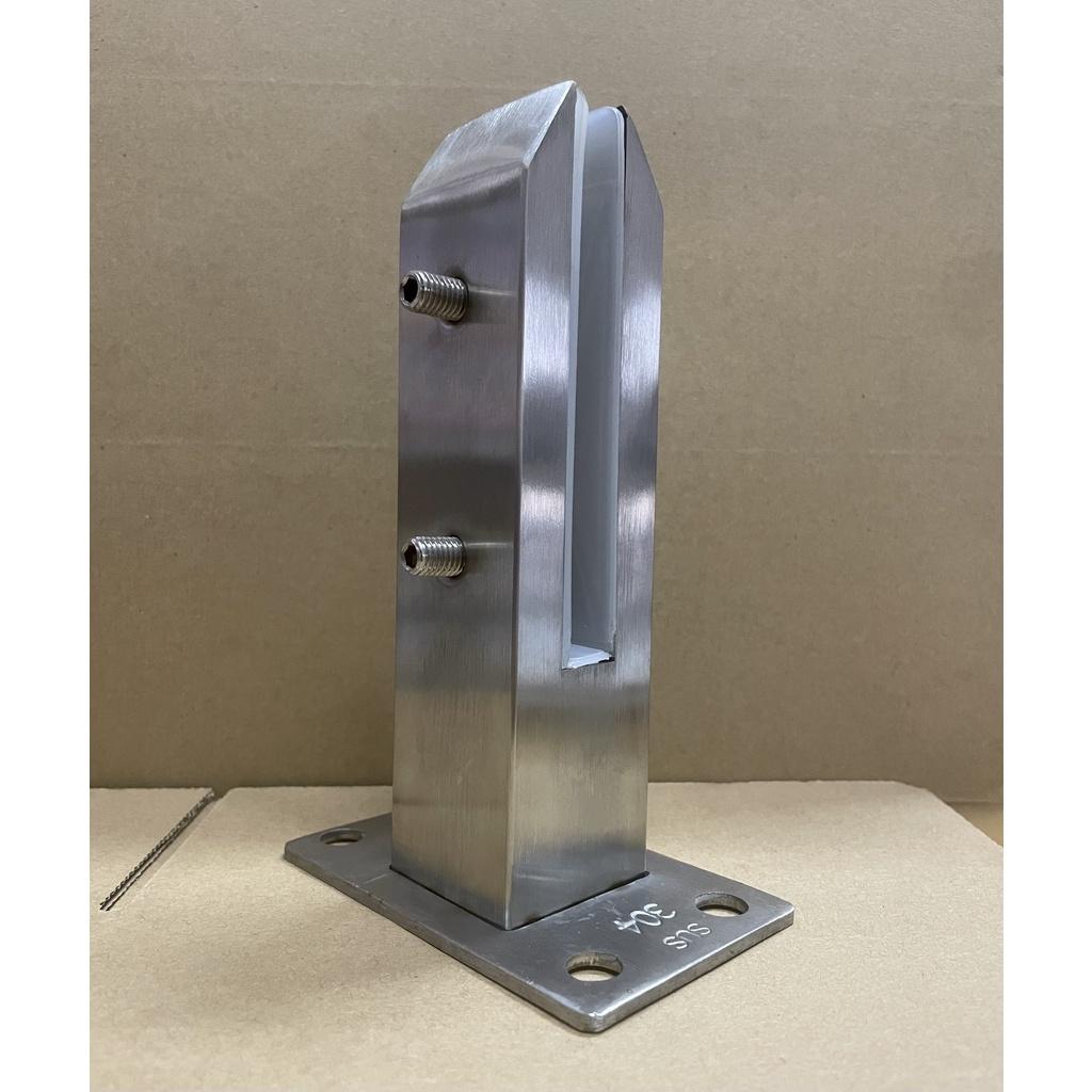 Trụ cầu thang lan can kính không khoan lỗ INOX 304