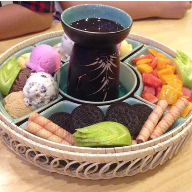 Khay lẩu kem sứ Bát Tràng