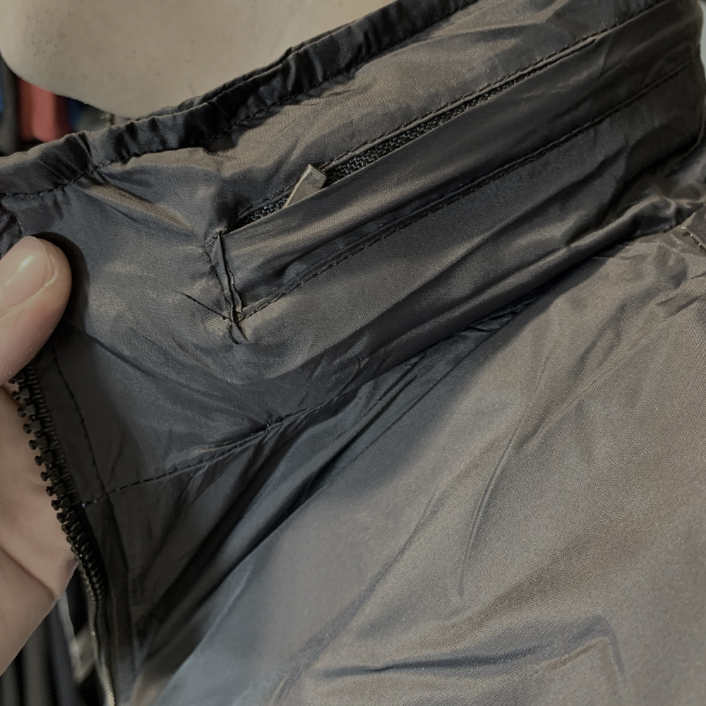 Áo khoác gió chống nước cách nhiệt có túi trong và 2 túi ngoài dây kéo, vải ấm áp, cản gió hiệu quả