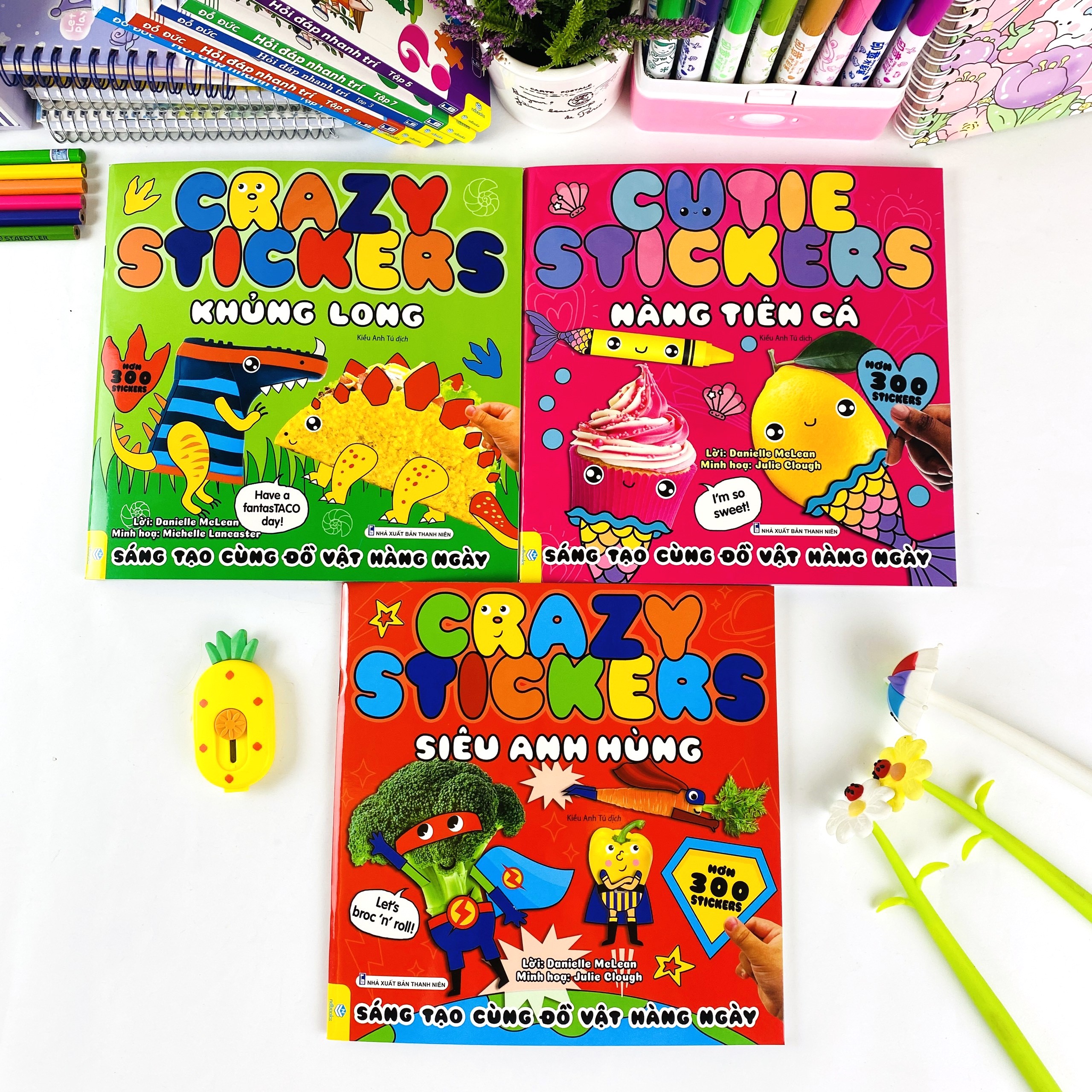 Sách - Crazy Stickers - Sáng Tạo Cùng Đồ Vật Hàng Ngày (hơn 300 stickers) - ndbooks