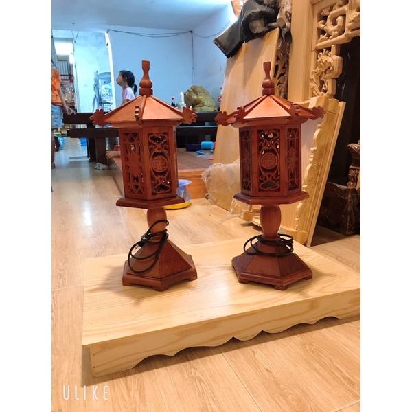 Đèn thờ mái chùa gỗ hương cao 48cm