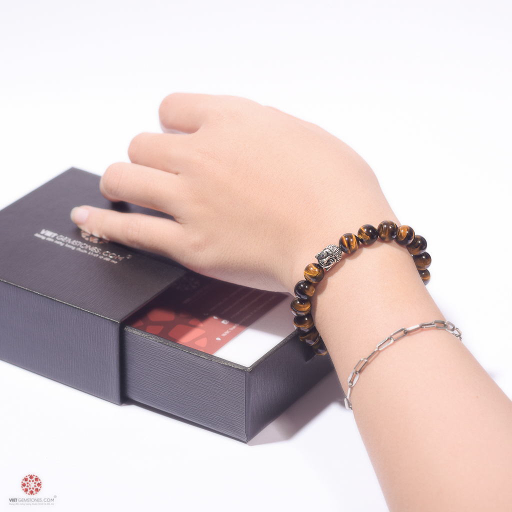 Vòng tay đá mắt hổ vàng tự nhiên 8mm phối charm Phật bạc thái 925 - Hợp tay nữ mệnh Thổ, Kim | VietGemstones
