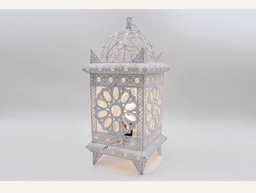 ĐÈN MORISK TINH DẦU MÀU TRẮNG