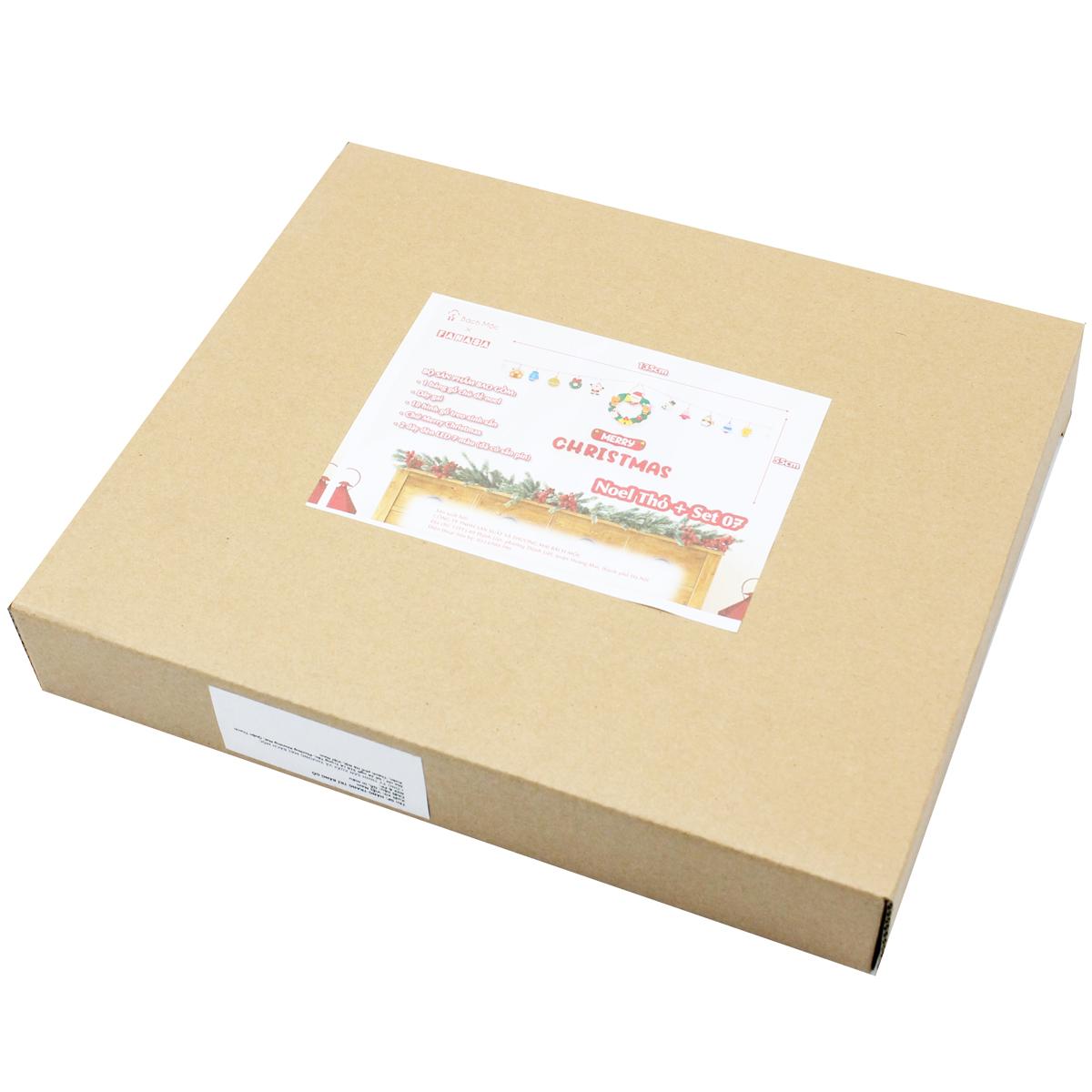 Dây Hình Gỗ Treo Tường Trang Trí Giáng Sinh - Bách Mộc - Ông Già Noel Cầm Cây Thông