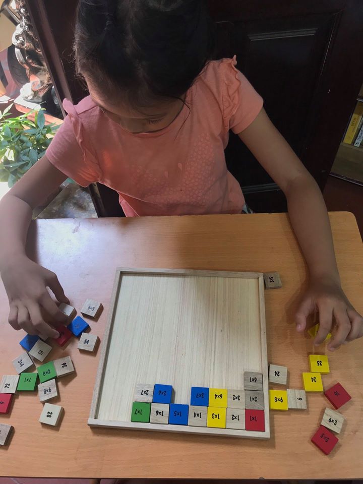 Ghép hình bảng cửu chương bằng gỗ