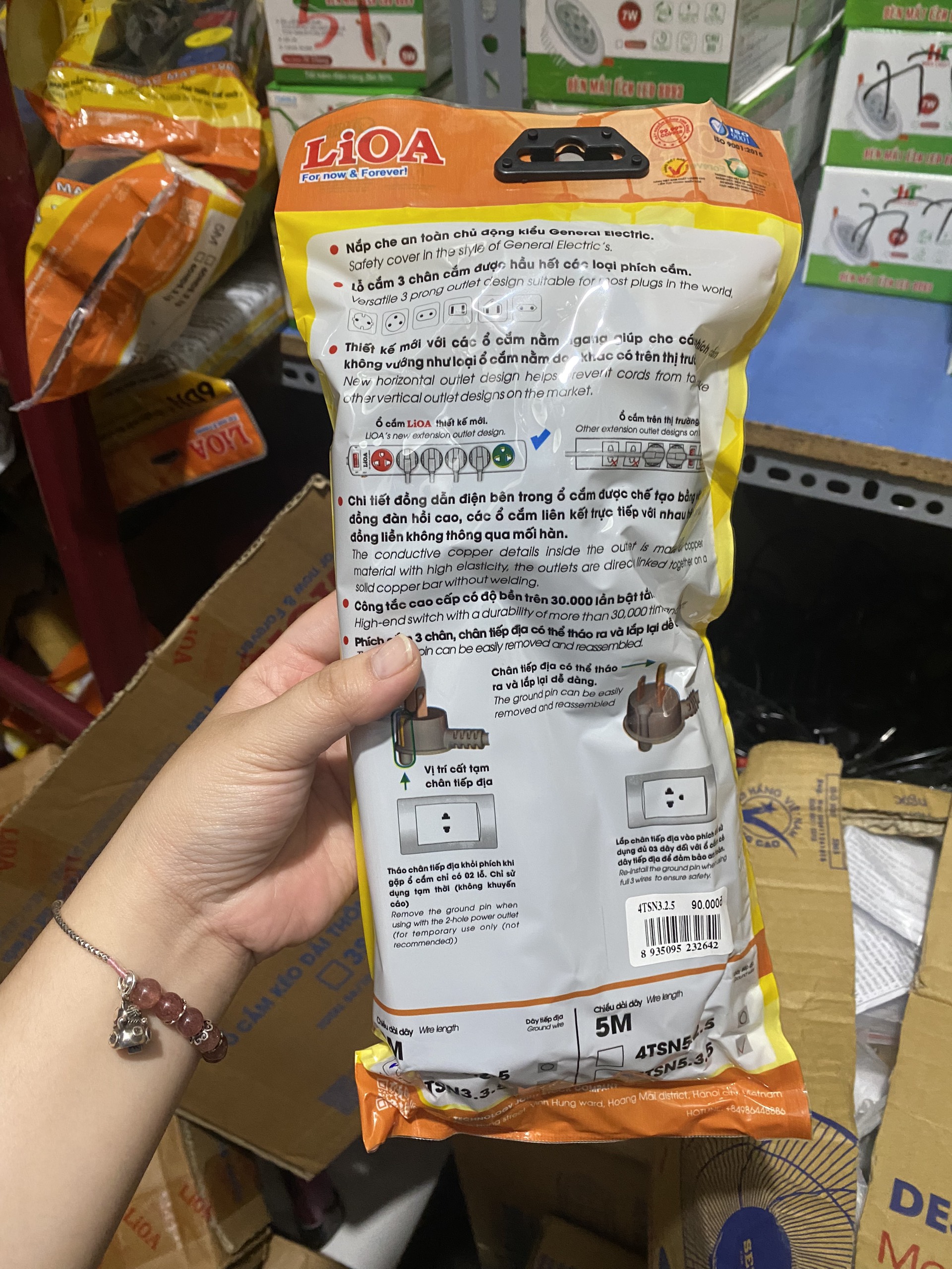 Ổ cắm kéo dài phổ thông LiOA 4 ổ cắm
