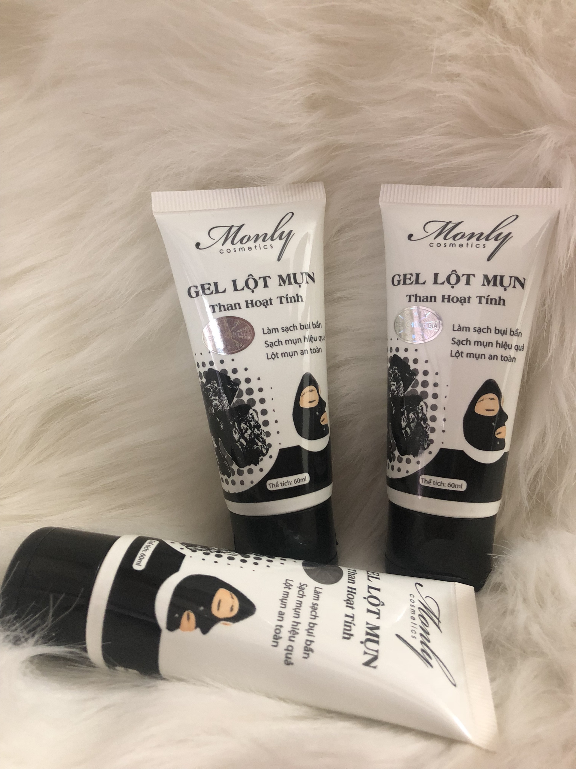 Gel Lột Mụn Than Hoạt Tính Monly - 60ml