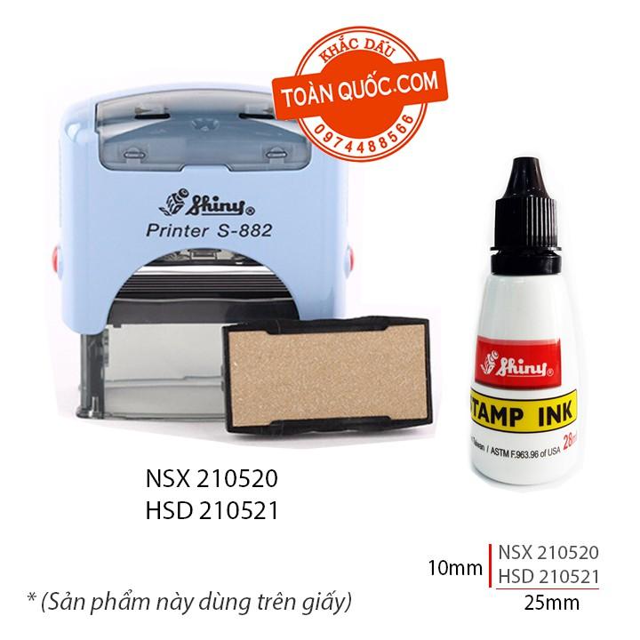 Dấu ngày sản xuất và hạn sử dụng trên cùng 1 Kèm theo lọ mực - THƯỜNG MÀU ĐEN