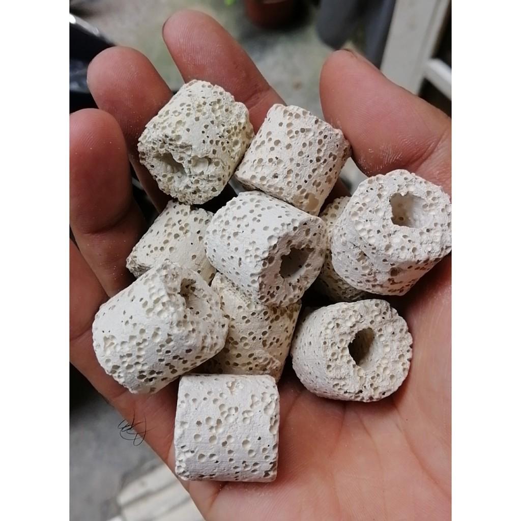 500gr Sứ lọc loại tốt - vật liệu lọc nước hồ cá - phụ kiện thủy sinh cá tép cảnh giá tốt - Giá tốt nhất.