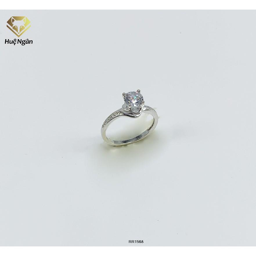 Nhẫn bạc 925 Huệ Ngân - 4 chấu viền đá 6 li RR1568