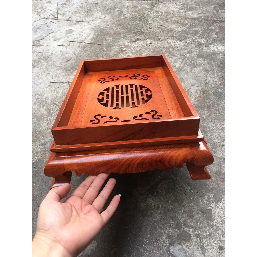 Khay trà chân quỳ mẫu trơn gỗ hương