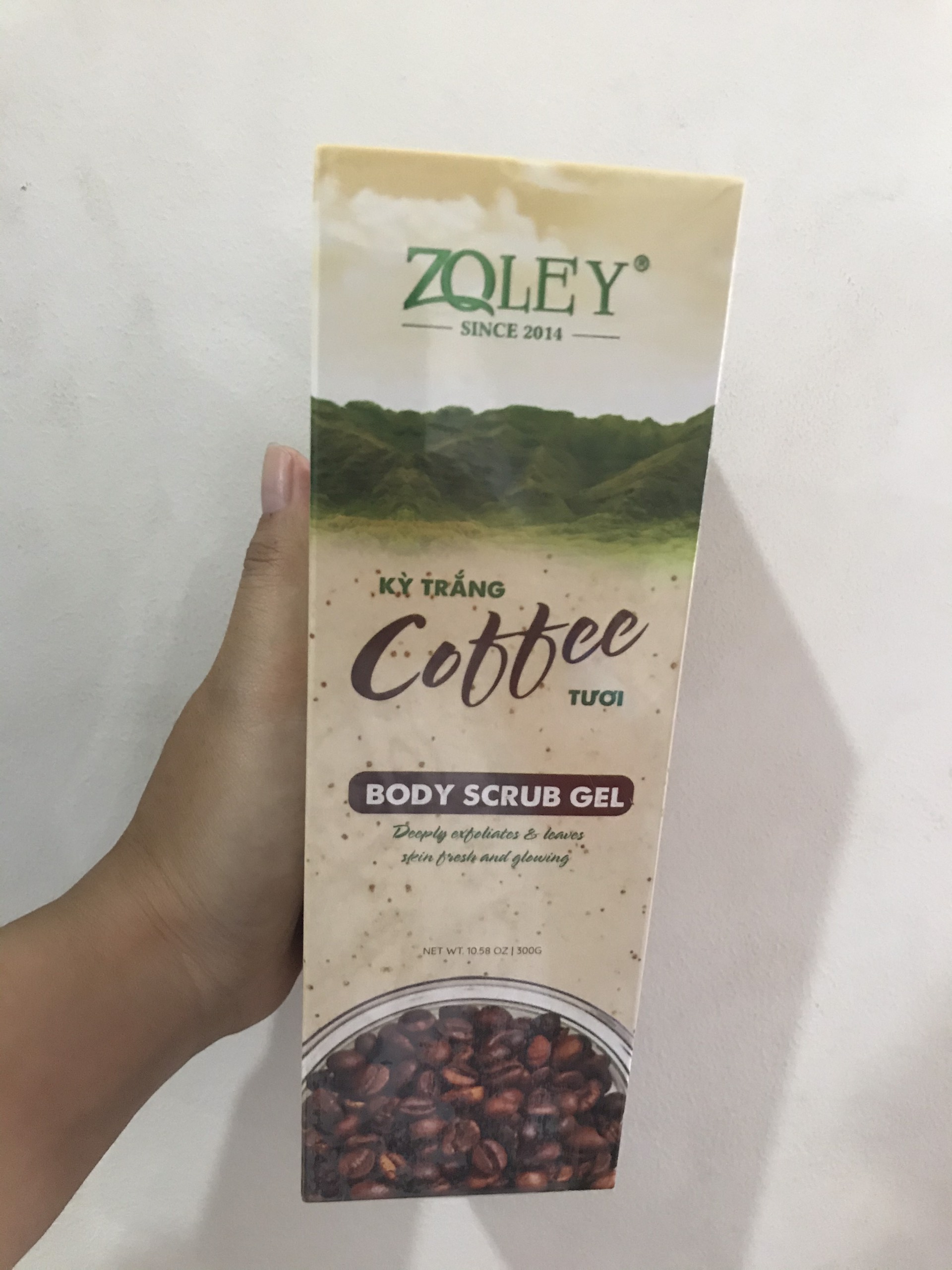 Gel Tẩy Tế Bào Chết Toàn Thân Zoley 300g - Gel Scrub Mẫu Mới, Tặng Kèm Cột Tóc Màu Ngẫu Nhiên